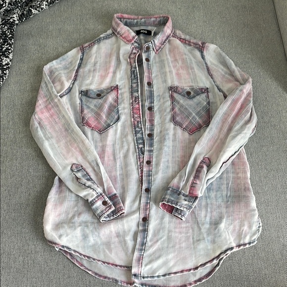 Urban Outfitters Pink and Gray Button Down Shirt - Picture 1 of 1